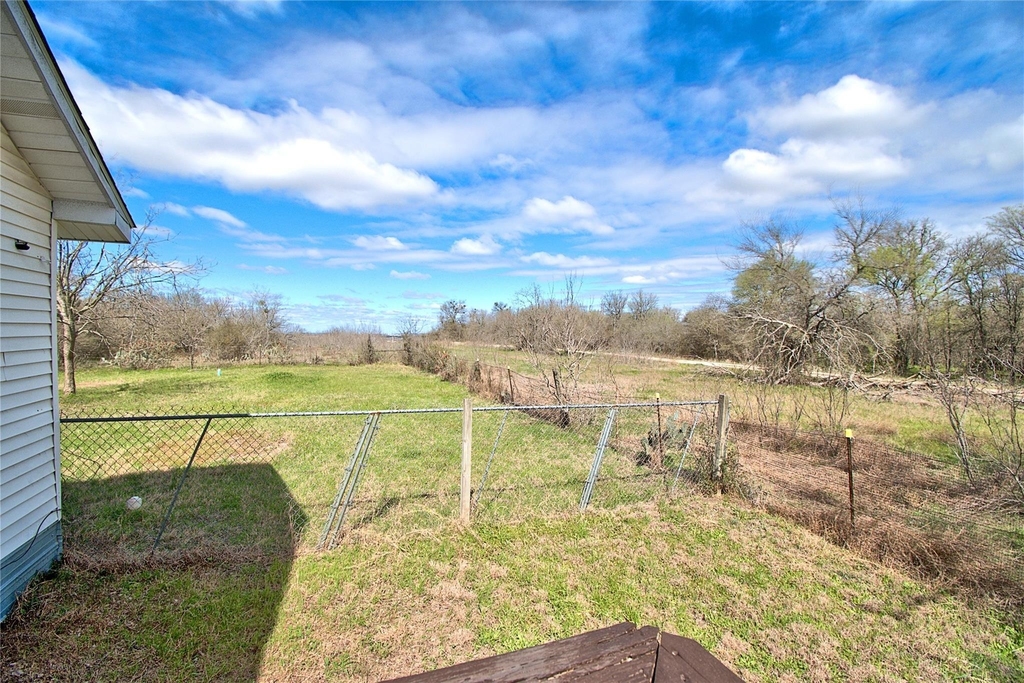 8402 Elroy Rd - Photo 16