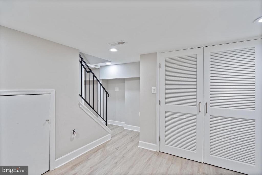 3819 Roland Avenue - Photo 36
