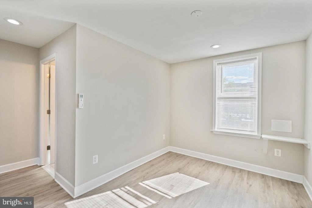 3819 Roland Avenue - Photo 15