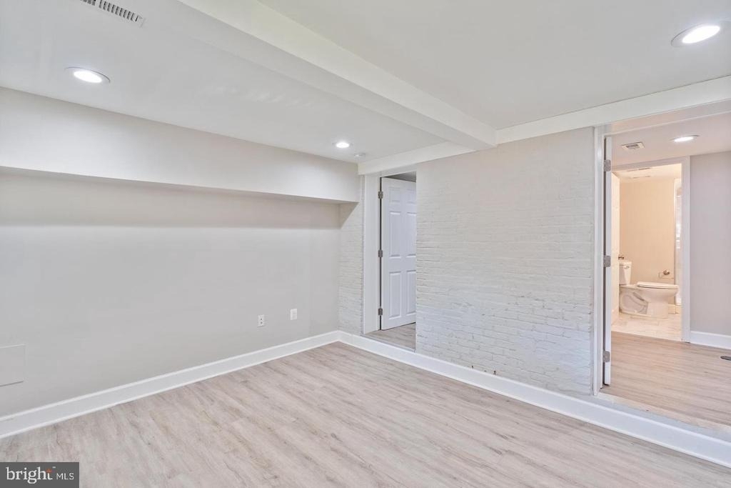 3819 Roland Avenue - Photo 28