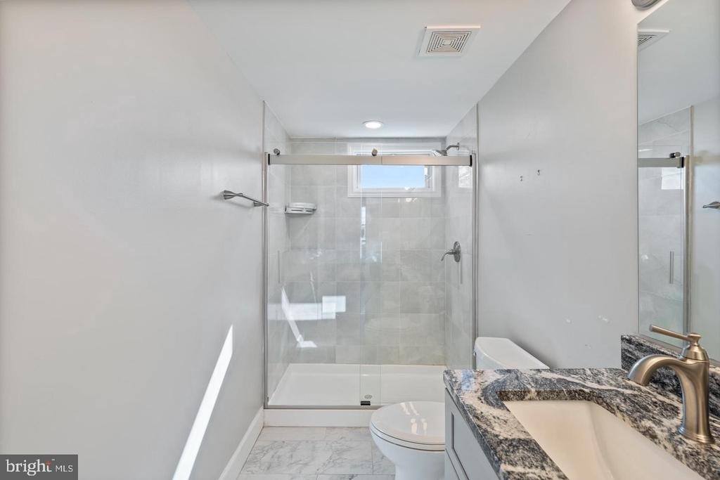 3819 Roland Avenue - Photo 17