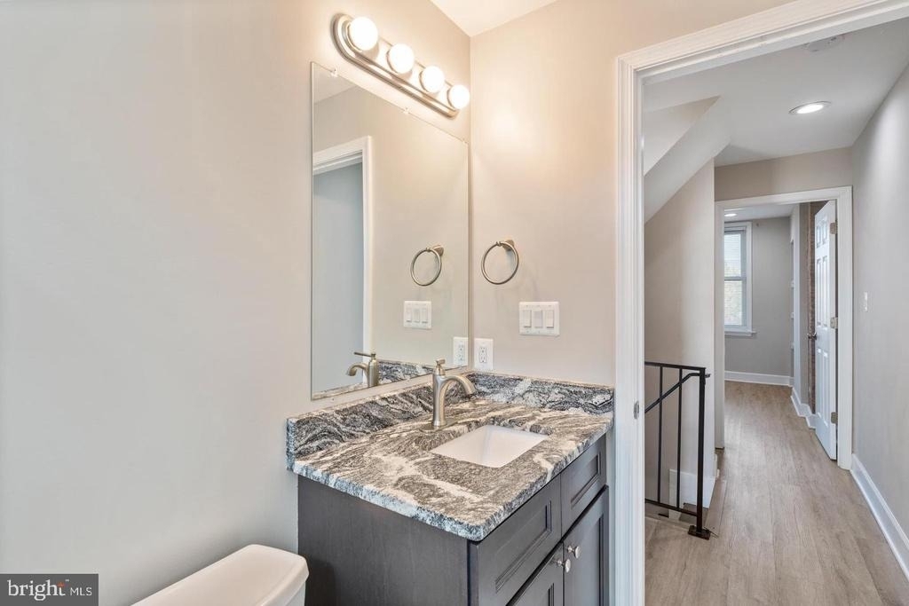 3819 Roland Avenue - Photo 14