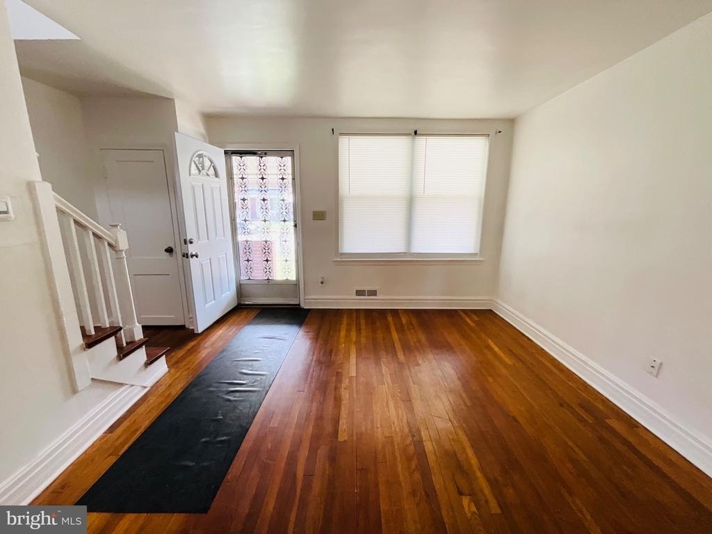 3018 E Larue Square E - Photo 5