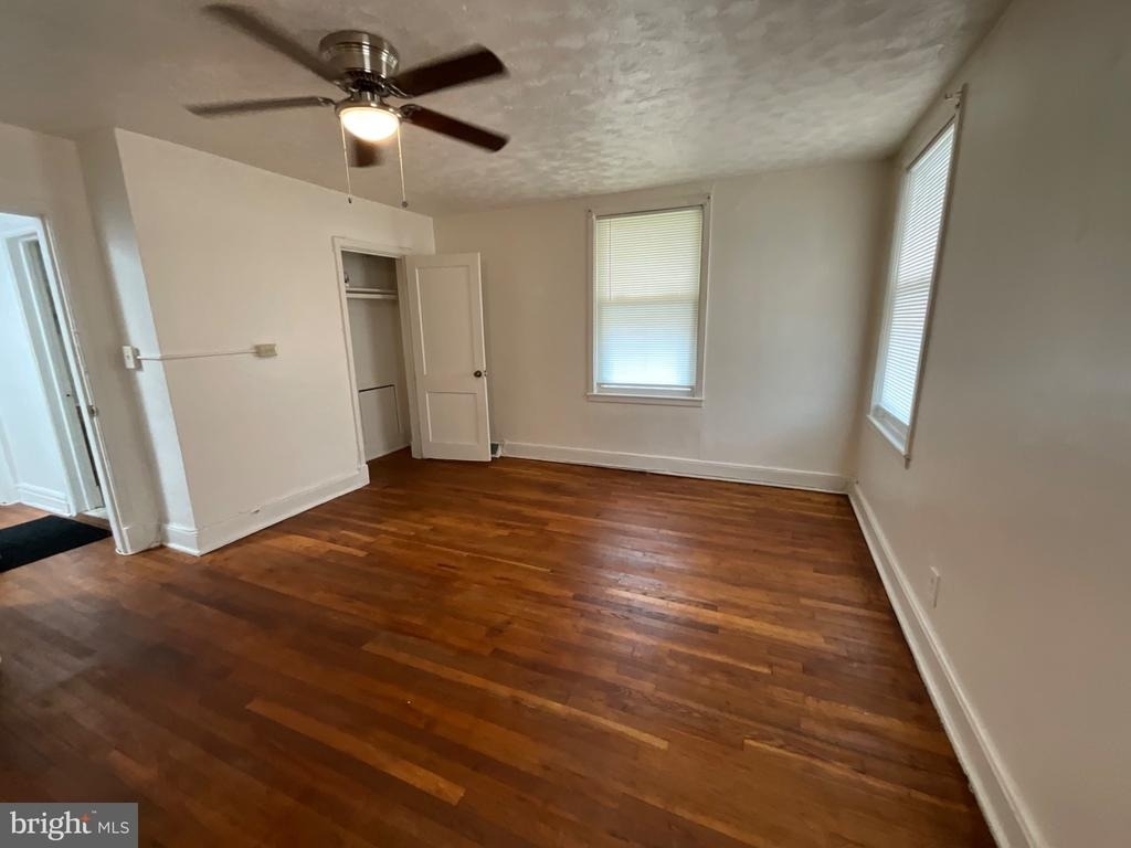 3018 E Larue Square E - Photo 7