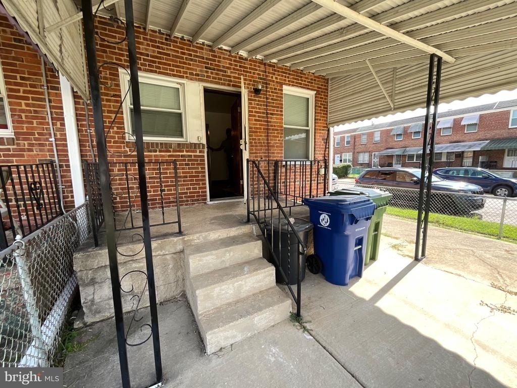 3018 E Larue Square E - Photo 16