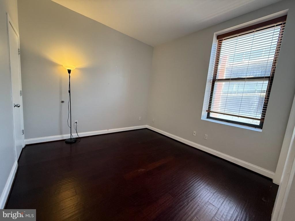 1211 Light Street - Photo 9