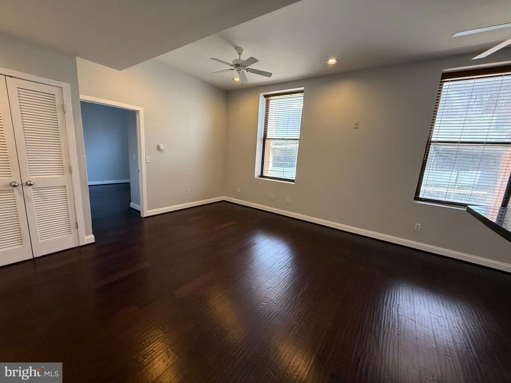 1211 Light Street - Photo 2