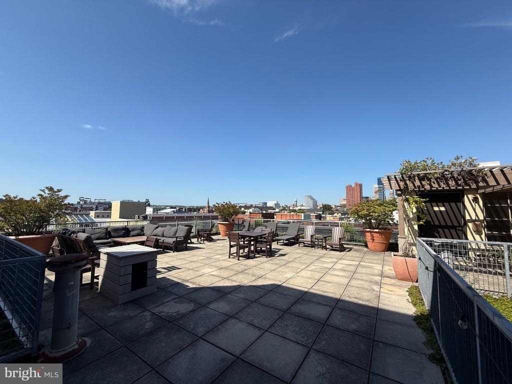 1211 Light Street - Photo 10