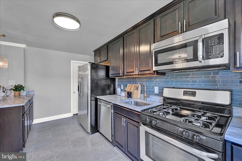 1127 Wicklow Road - Photo 3