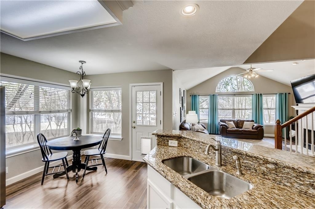 919 Cashew Ln - Photo 6