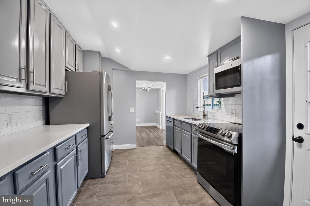 1727 Forestville Road - Photo 2
