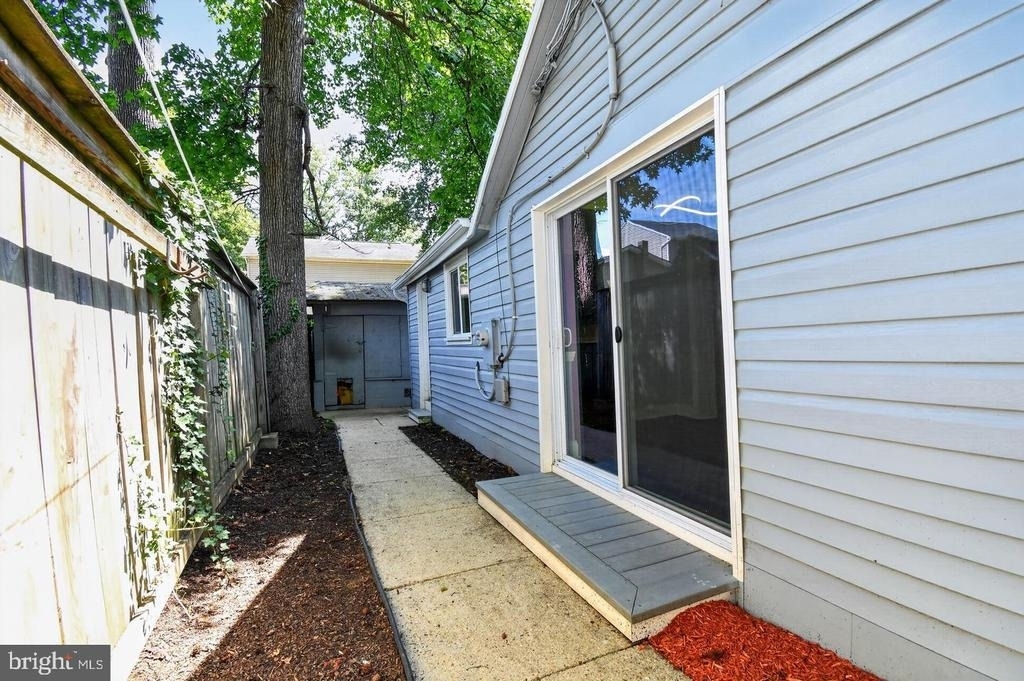 1727 Forestville Road - Photo 27