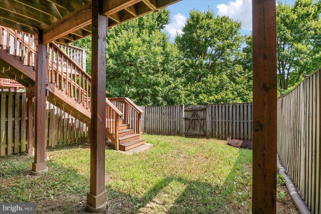 1020 Meandering Way - Photo 37
