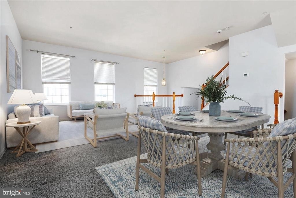 1020 Meandering Way - Photo 6