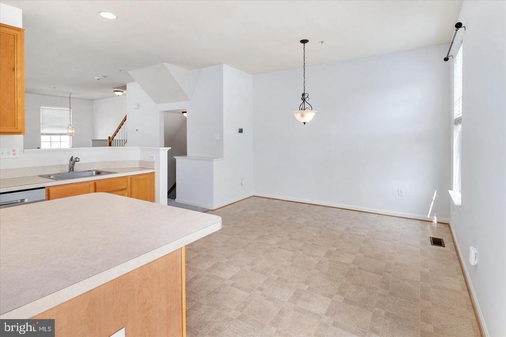1020 Meandering Way - Photo 12