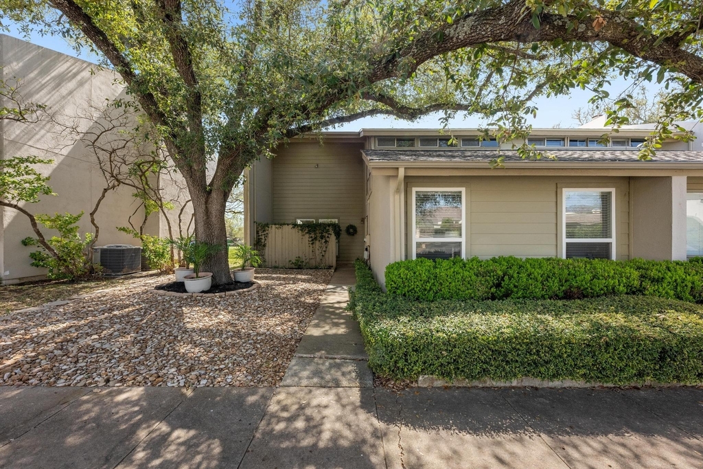 100 Lido Cir - Photo 0