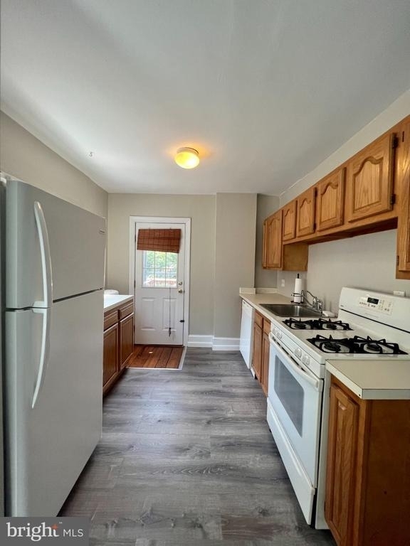 1417 N Harrison Street - Photo 4