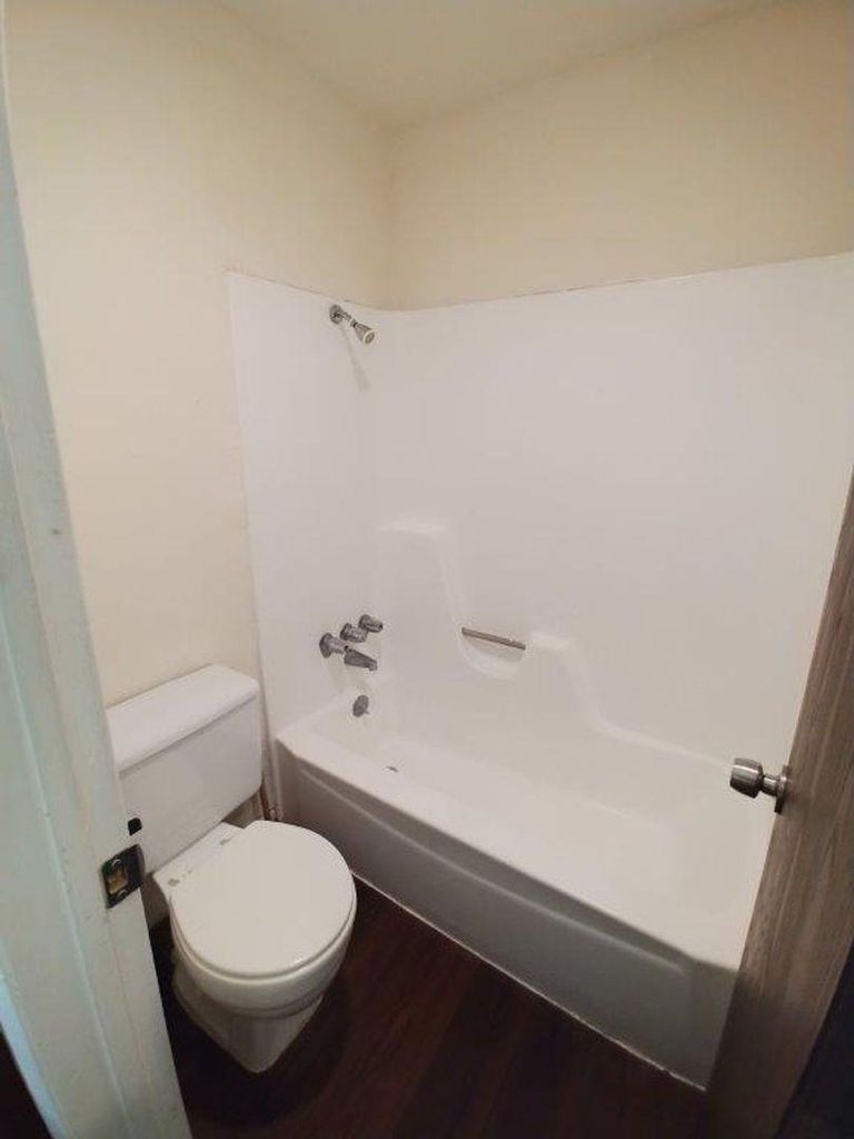 701 W 25th St - Photo 13