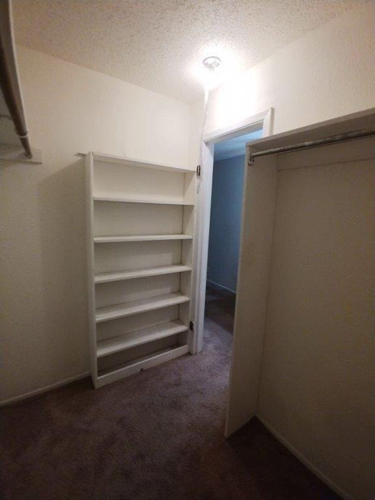 701 W 25th St - Photo 10
