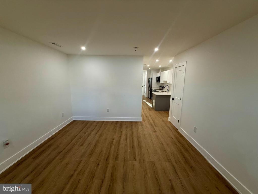 2920 8th Street Ne - Photo 5