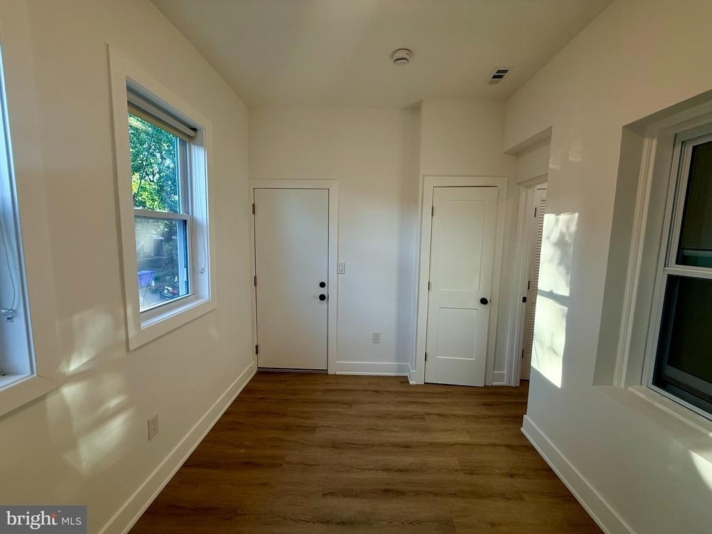 2920 8th Street Ne - Photo 17