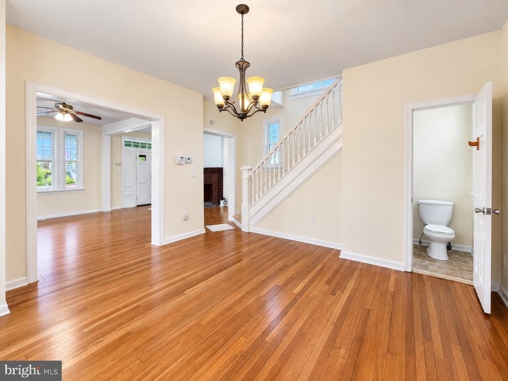 2237 Mount View Place Se - Photo 9
