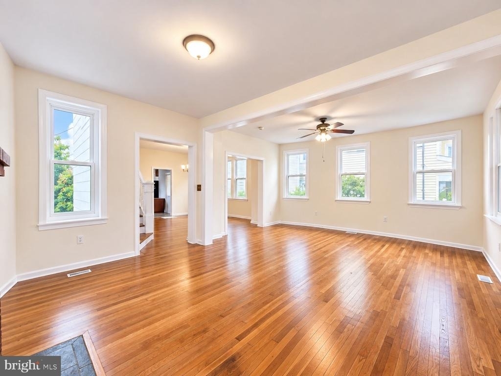 2237 Mount View Place Se - Photo 7
