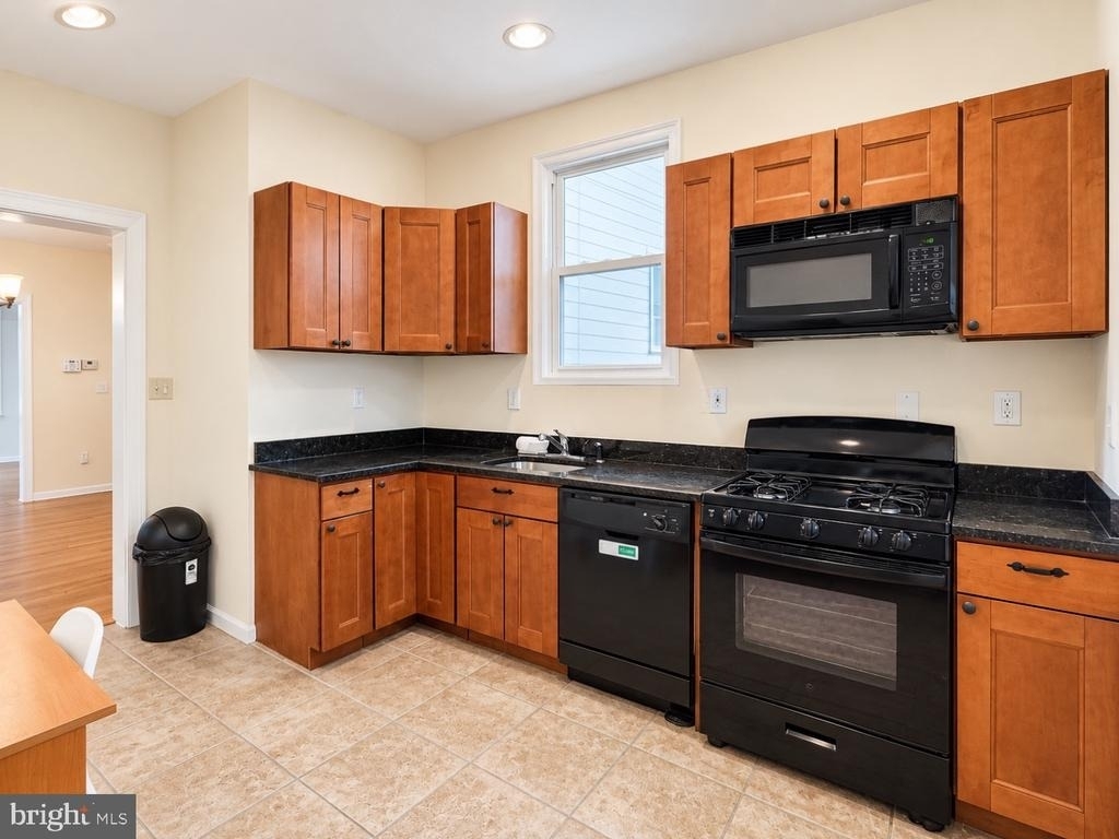 2237 Mount View Place Se - Photo 11
