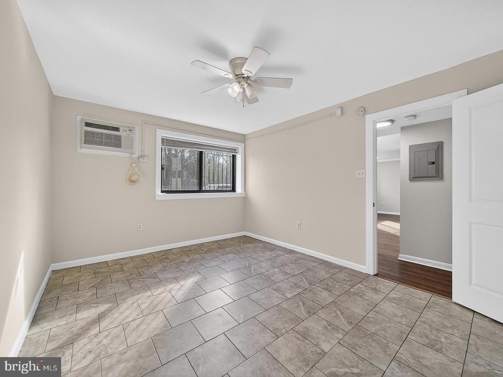 3111 Naylor Road Se - Photo 14