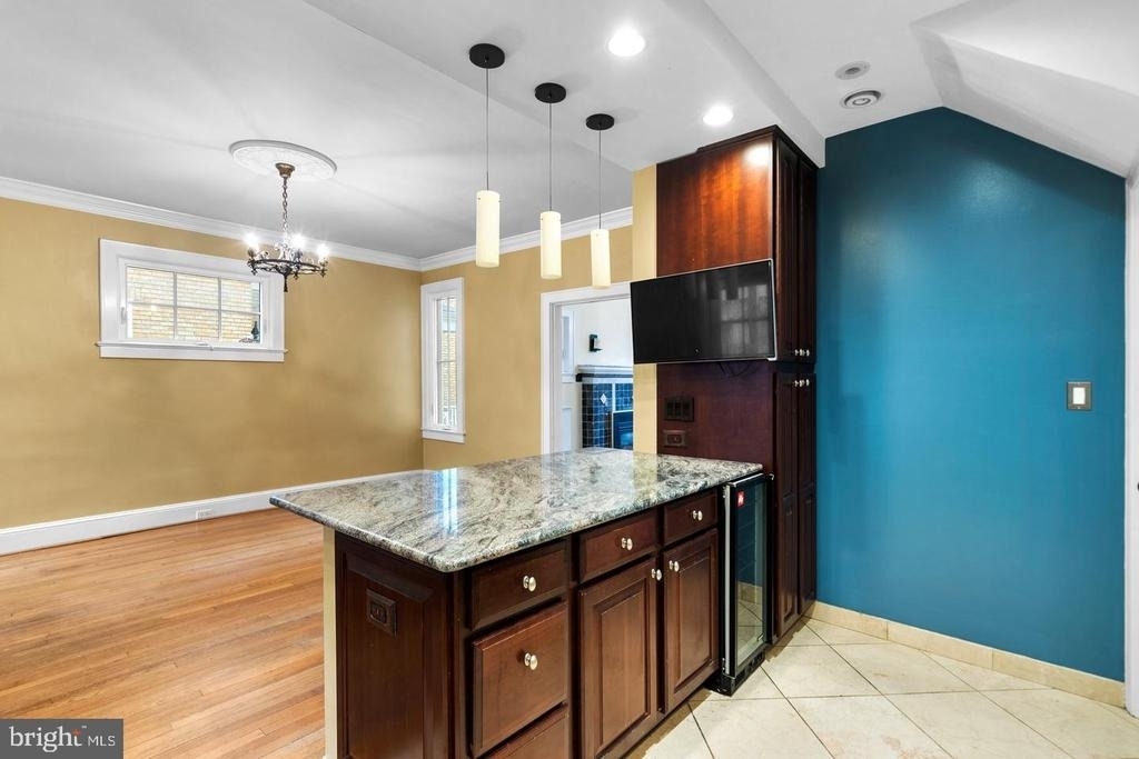 3247 38th Street Nw - Photo 9