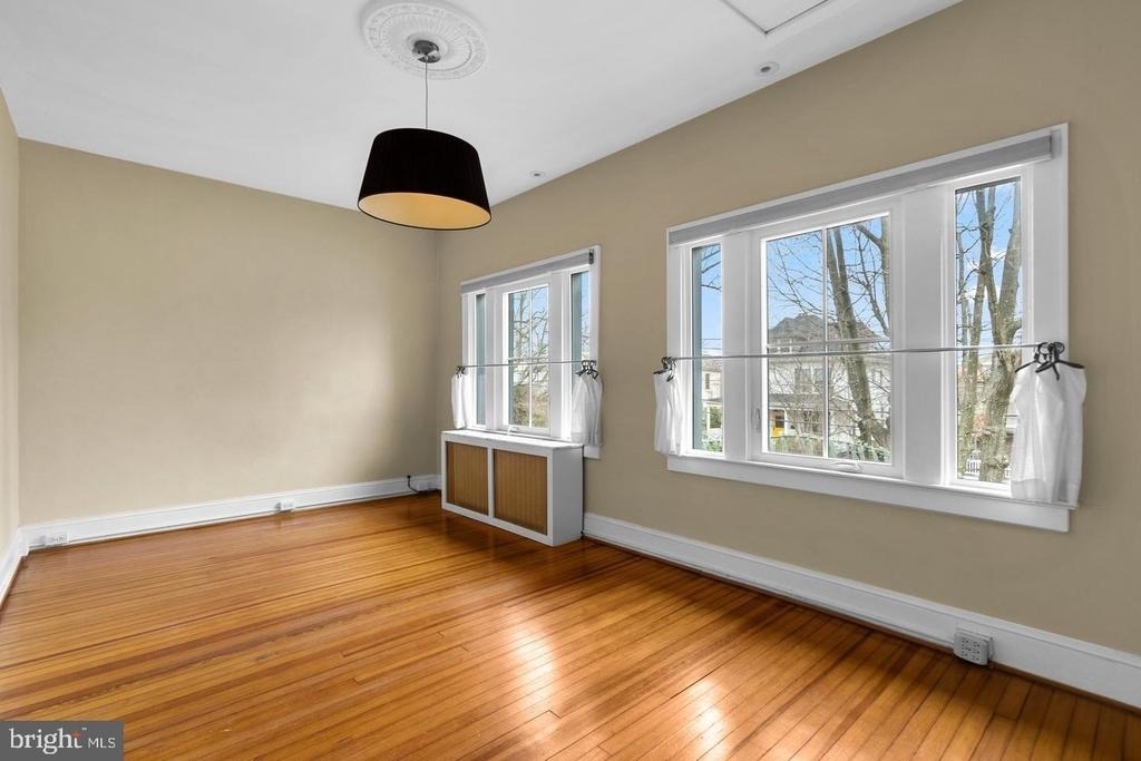 3247 38th Street Nw - Photo 12