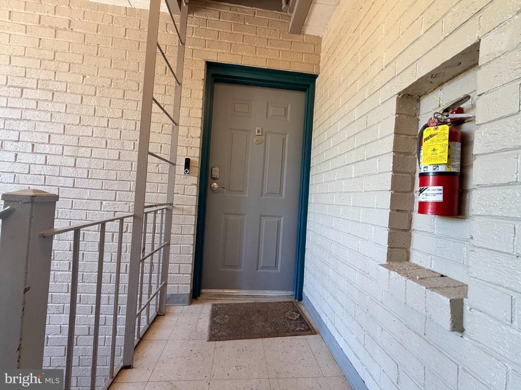 1719 Gainesville Street Se - Photo 3