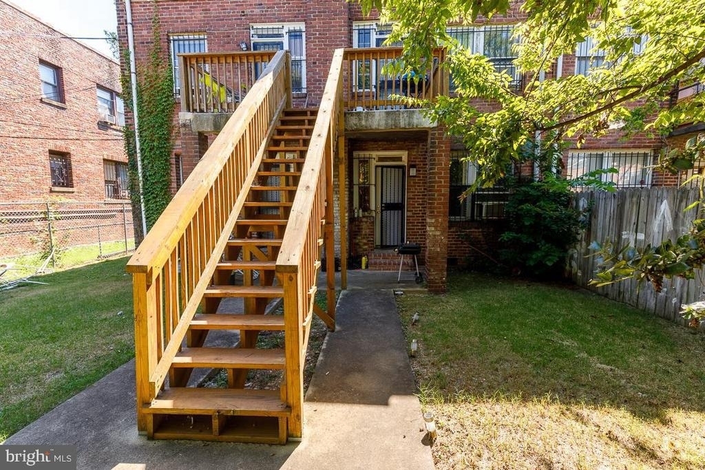 430 Mellon Street Se - Photo 18