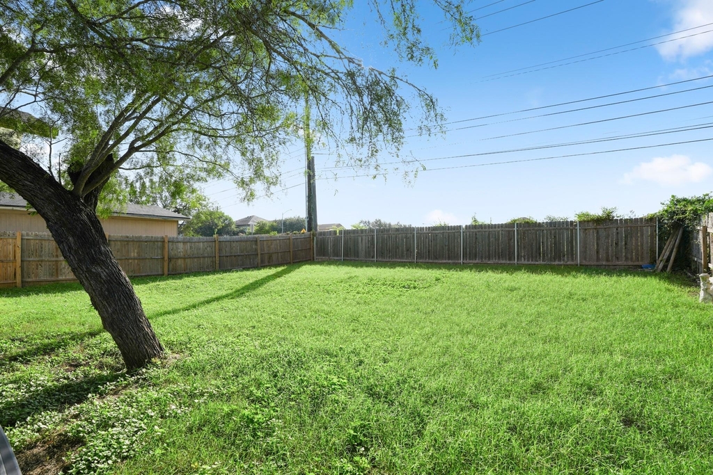 7903 Bixler Dr - Photo 1