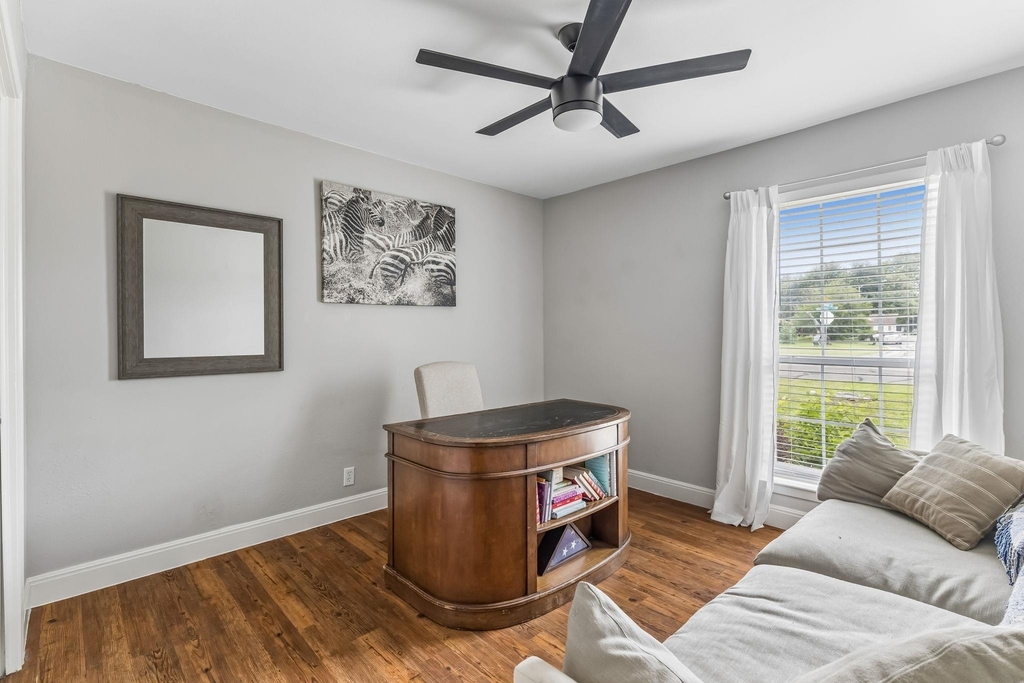 10504 Wagon Gap Dr - Photo 11