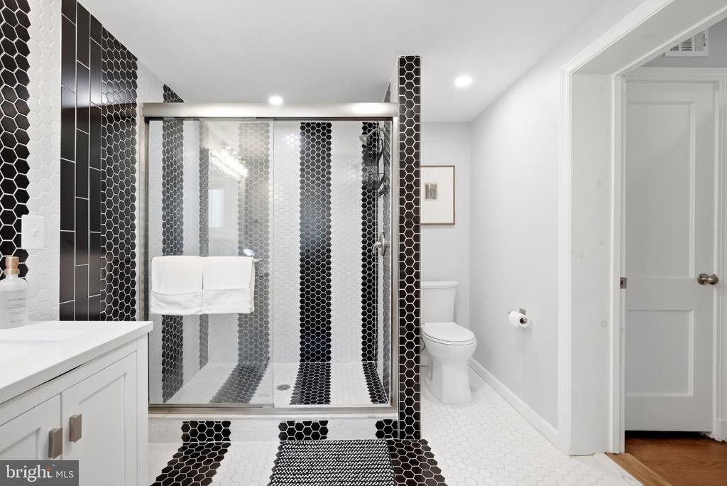 1719 Evarts Street Ne - Photo 13