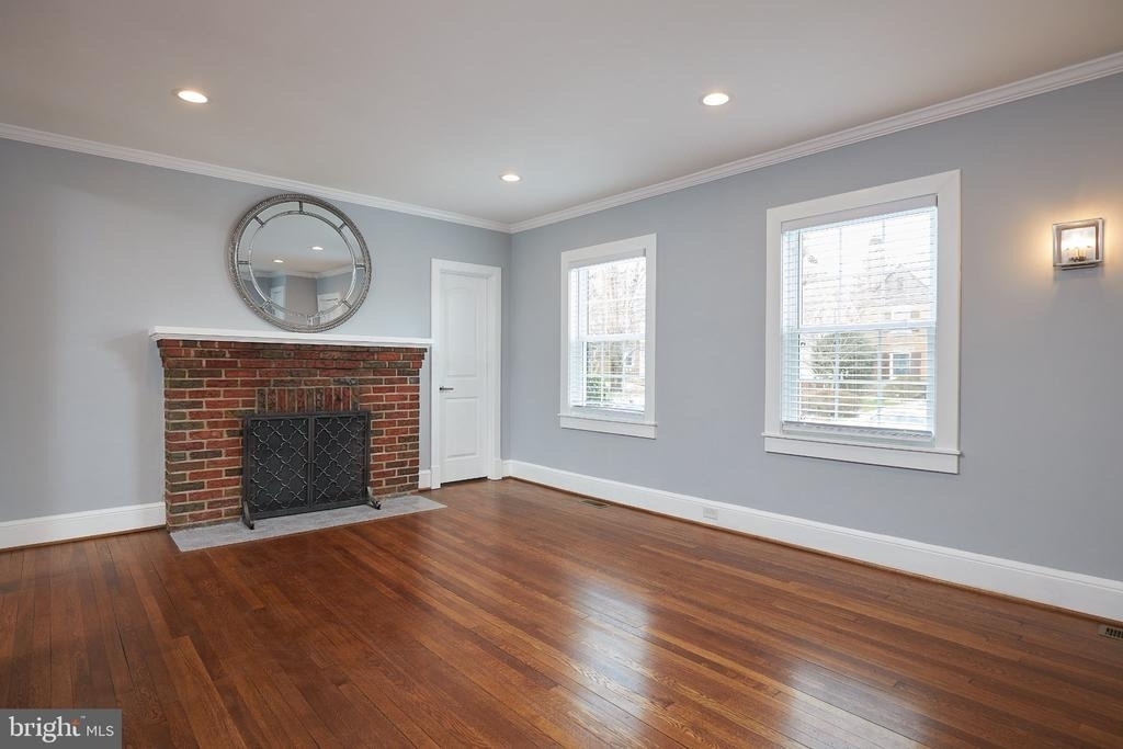 4912 Brandywine Street Nw - Photo 4