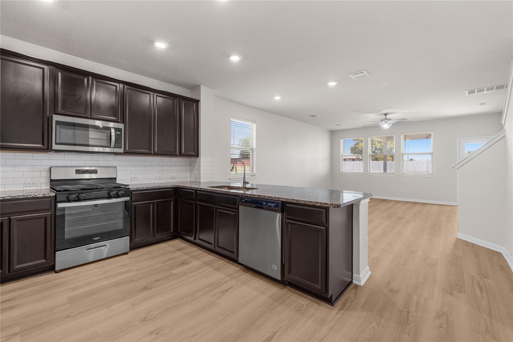 6044 Genova Pl - Photo 10