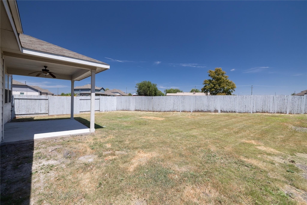 6044 Genova Pl - Photo 31