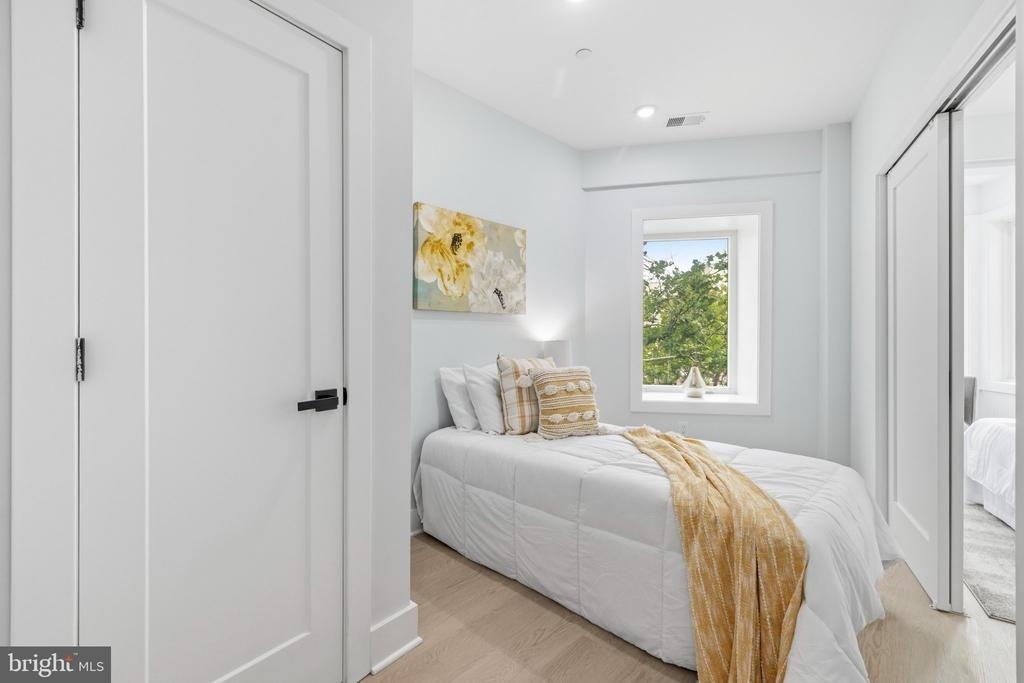 1650 Columbia Road Nw - Photo 14
