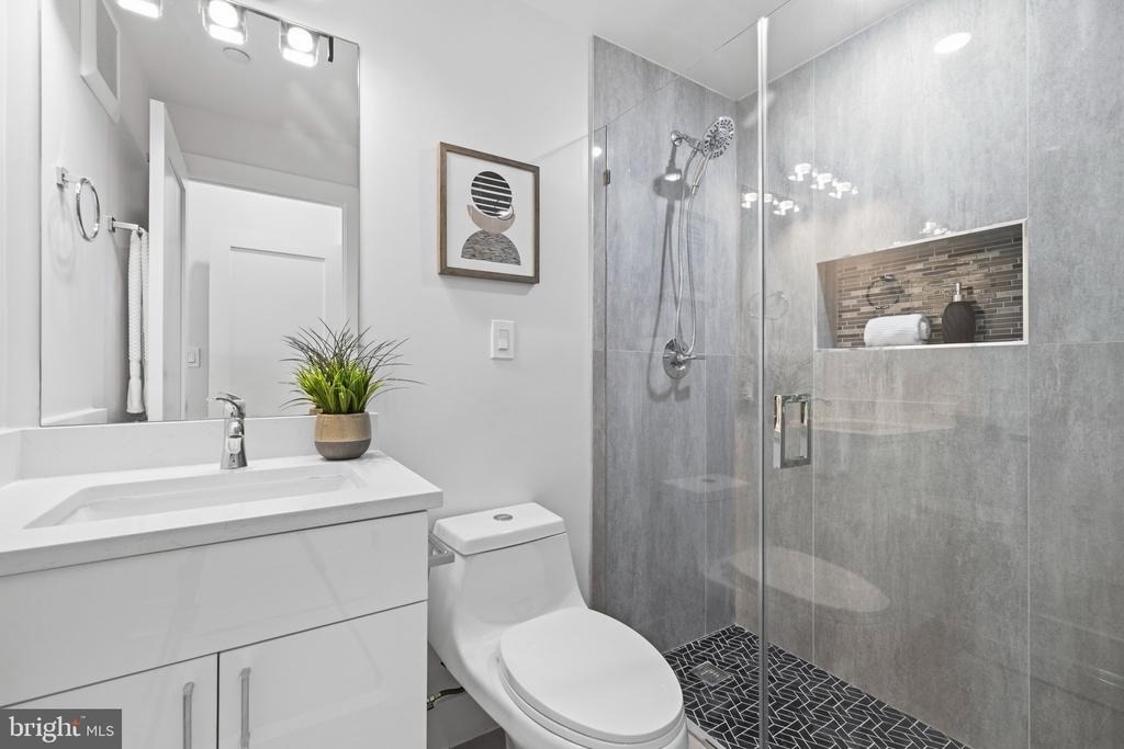1650 Columbia Road Nw - Photo 19