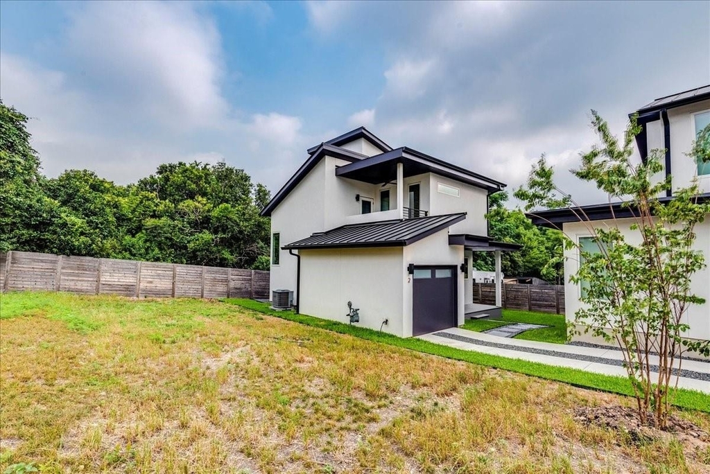 2302 Maxwell Ln - Photo 26