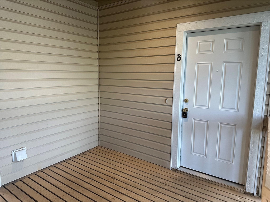 7107 Silver Dale Dr - Photo 1