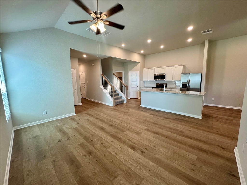 746 Staglin St - Photo 16
