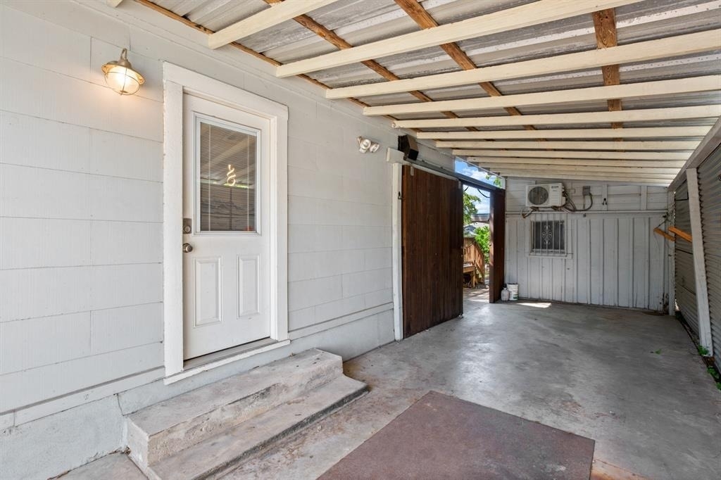 1184 Navasota St - Photo 30