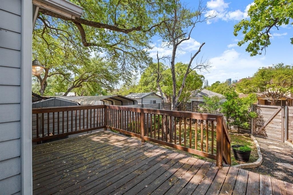 1184 Navasota St - Photo 15