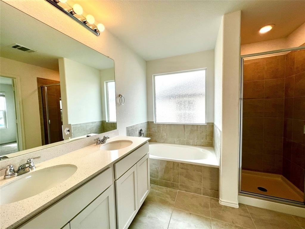 8001 Copper Prairie Bnd - Photo 14