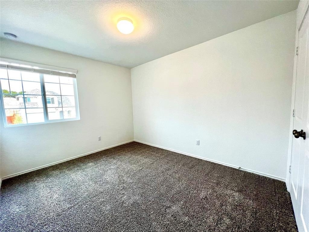 8001 Copper Prairie Bnd - Photo 20