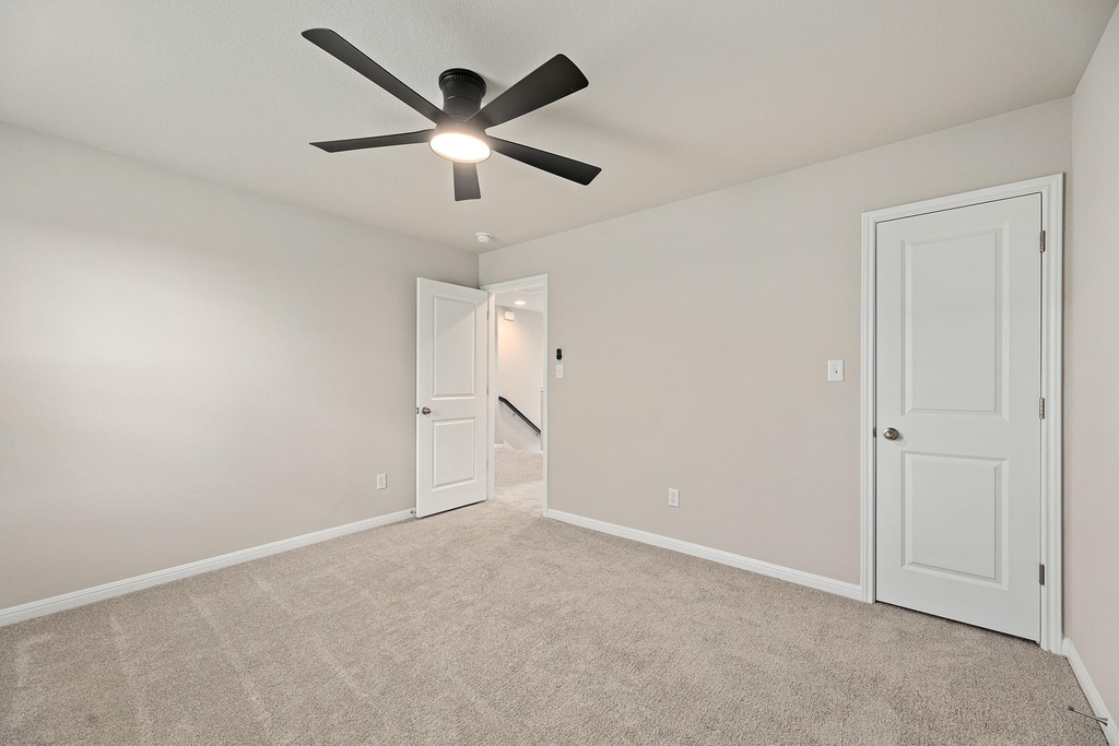 207 Cherry Blossom Ln - Photo 34
