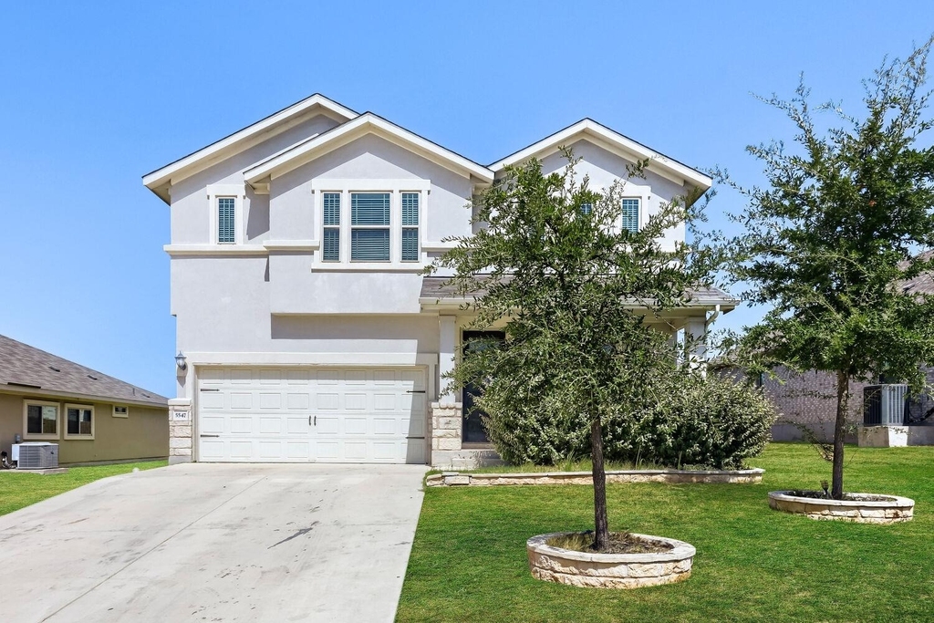 5547 Bellissima Way - Photo 0